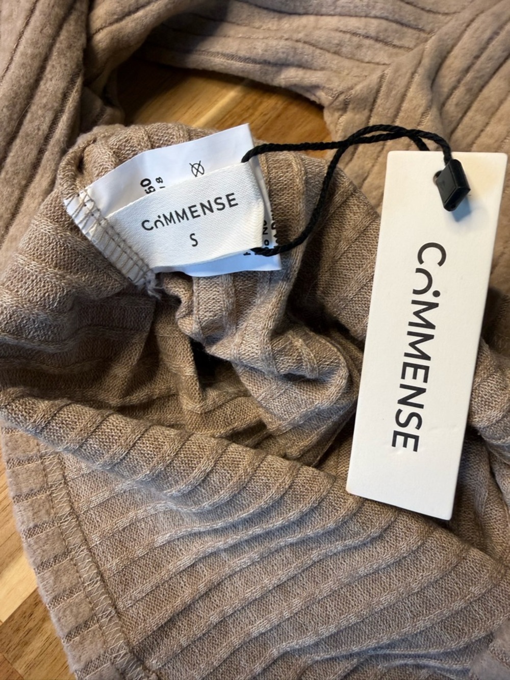 Commense V-Neck Ribbed Sweater - Picture 7 of 7